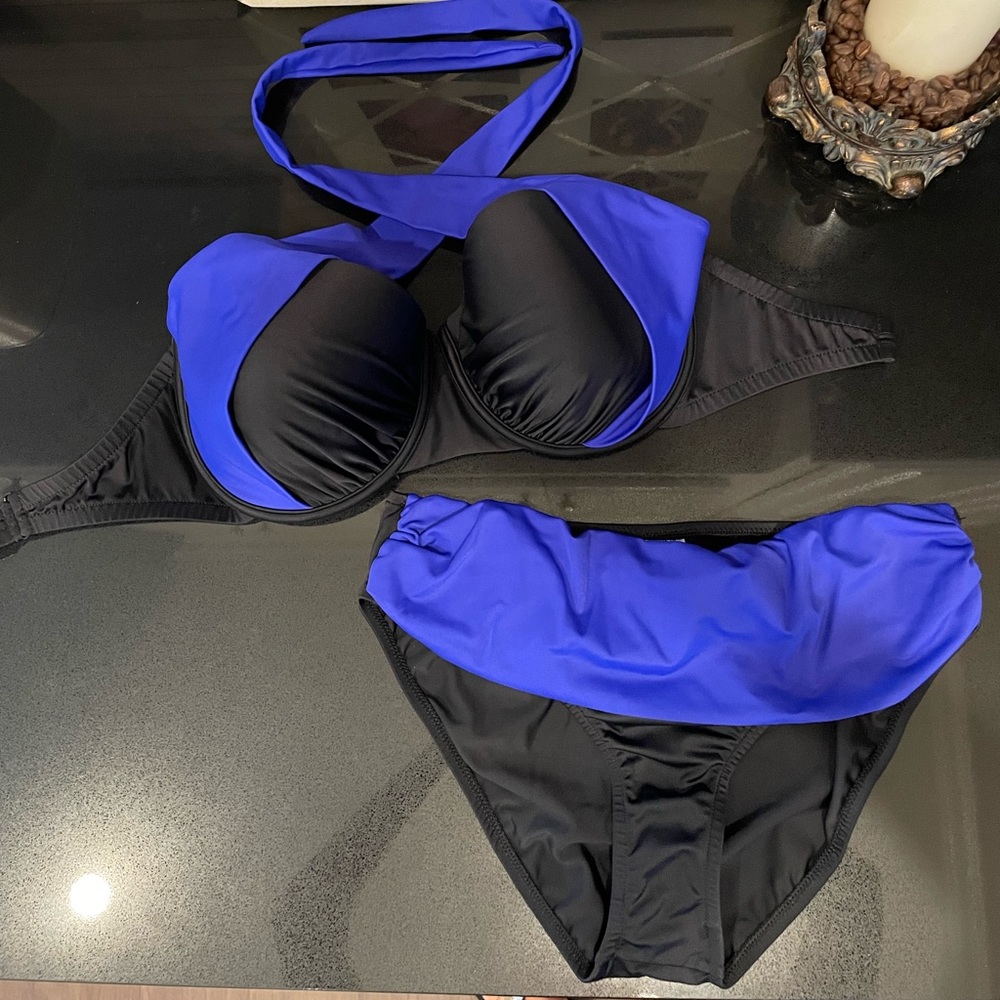 SOLD - Venus convertible swimsuit